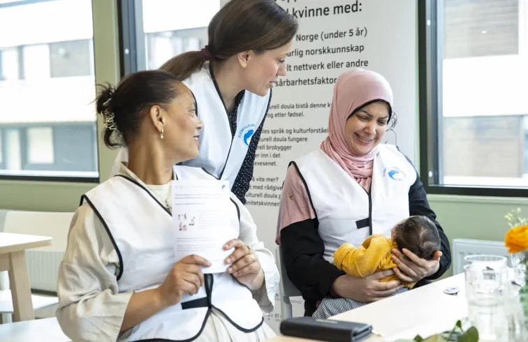 Flerkulturell doula til Sanitetskvinnene