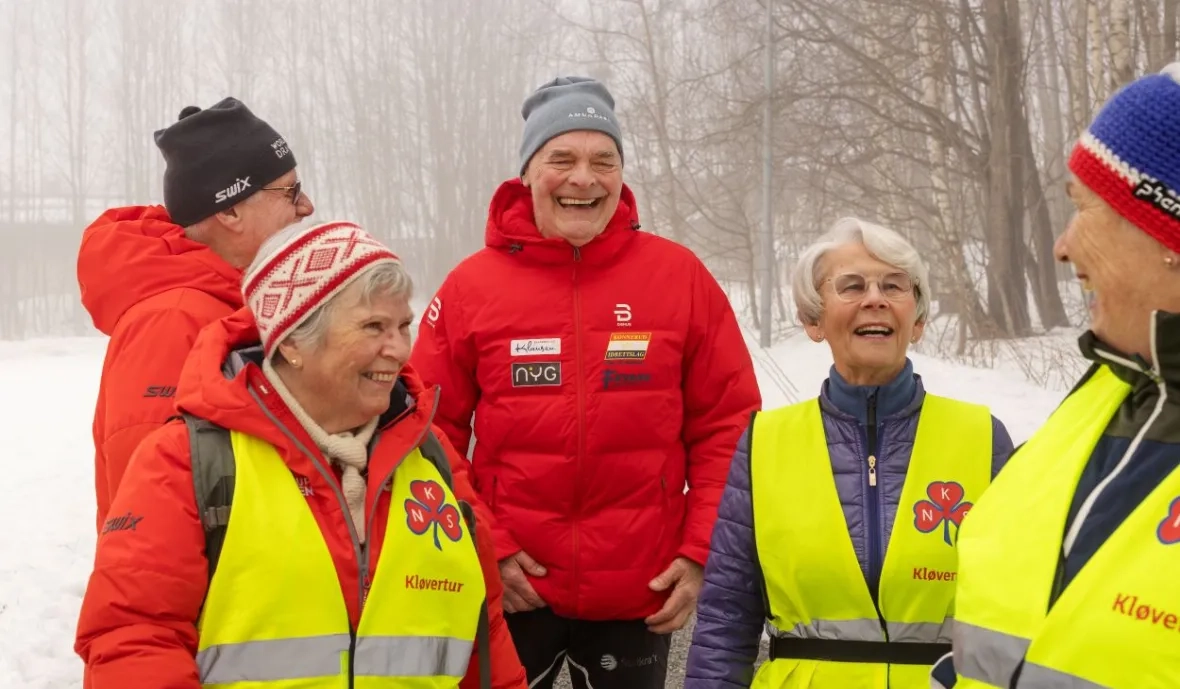 Sanitetskvinnene og eldre menn p&aring; Kl&oslash;vertur p&aring; Konnerud
