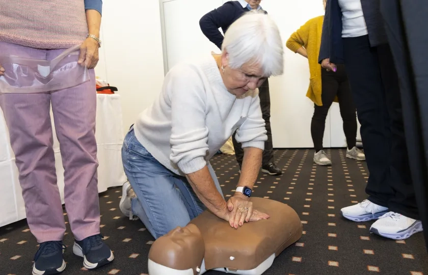 Førstehjelpsopplæring for eldre med Sanitetskvinnene