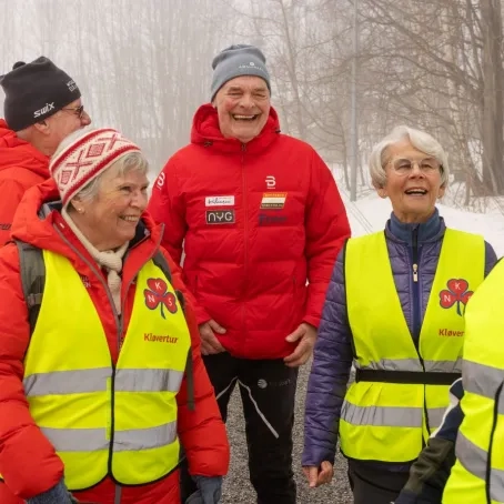Sanitetskvinnene og eldre menn p&aring; Kl&oslash;vertur p&aring; Konnerud
